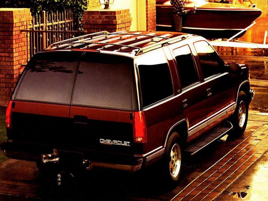  Chevrolet Tahoe 1995 года  (фото 7 из 19)